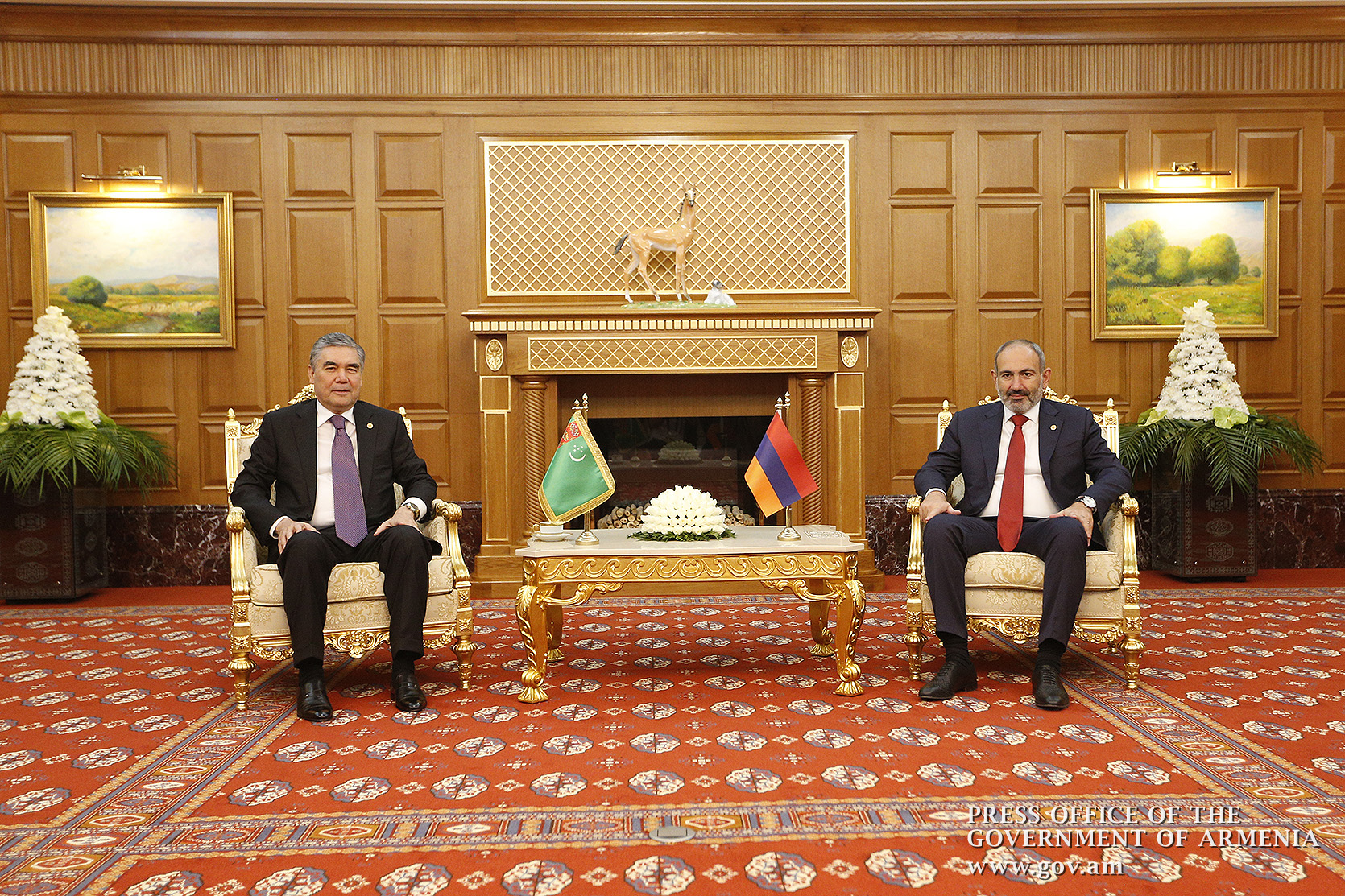 Туркмения армения. Shavkat Mirziyoyev Gurbanguli Berdimuhammedov. Мирзияев и Гурбангулы Бердымухаммедов. Шавкат Мирзиёев Гурбангули Бердимуҳамедов.