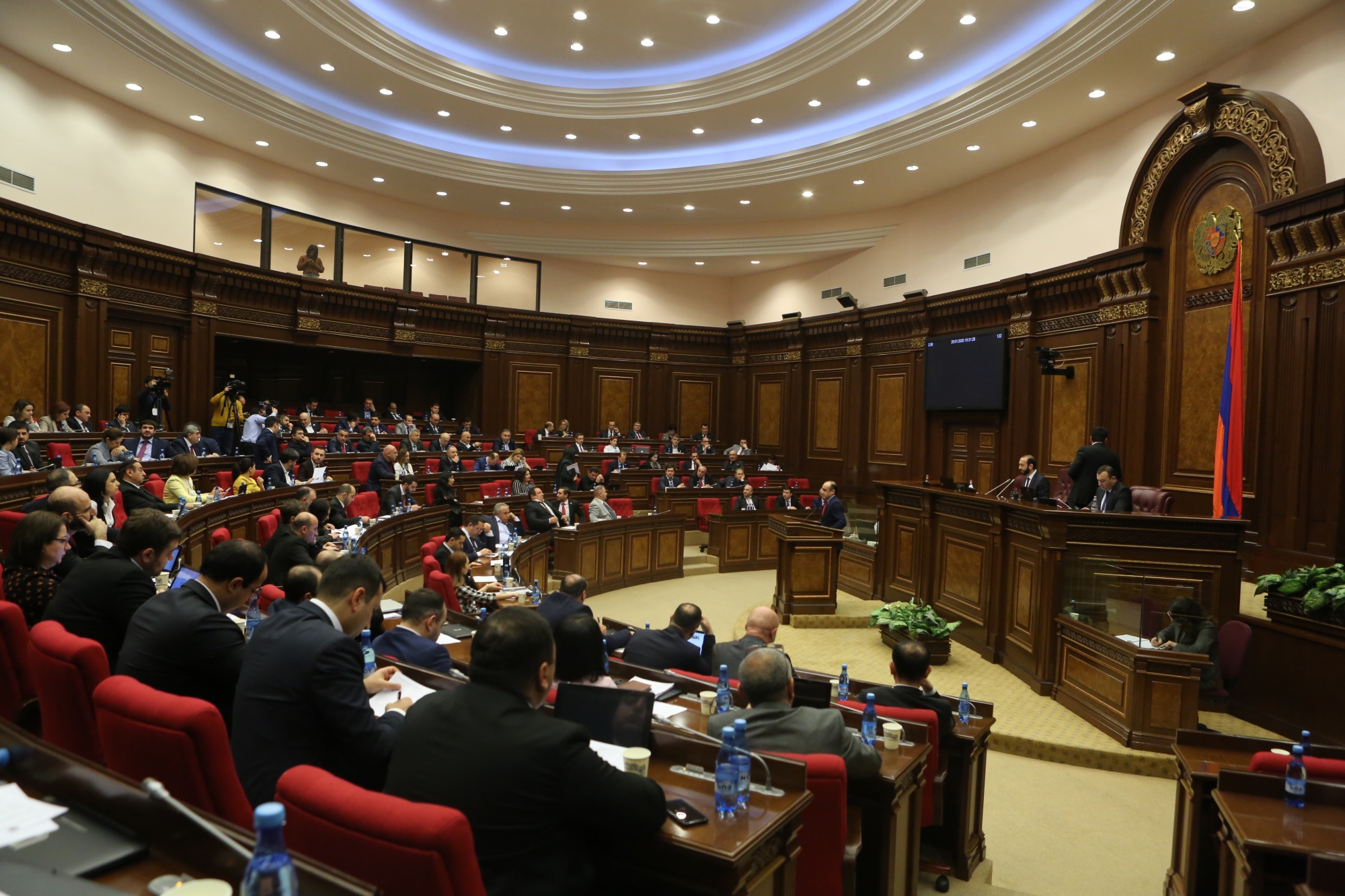 Национальное собрание. Национальное собрание (парламент) Армения. Парламент Армении Ереван. Здание парламента Армении. Национальное собрание Армении здание.