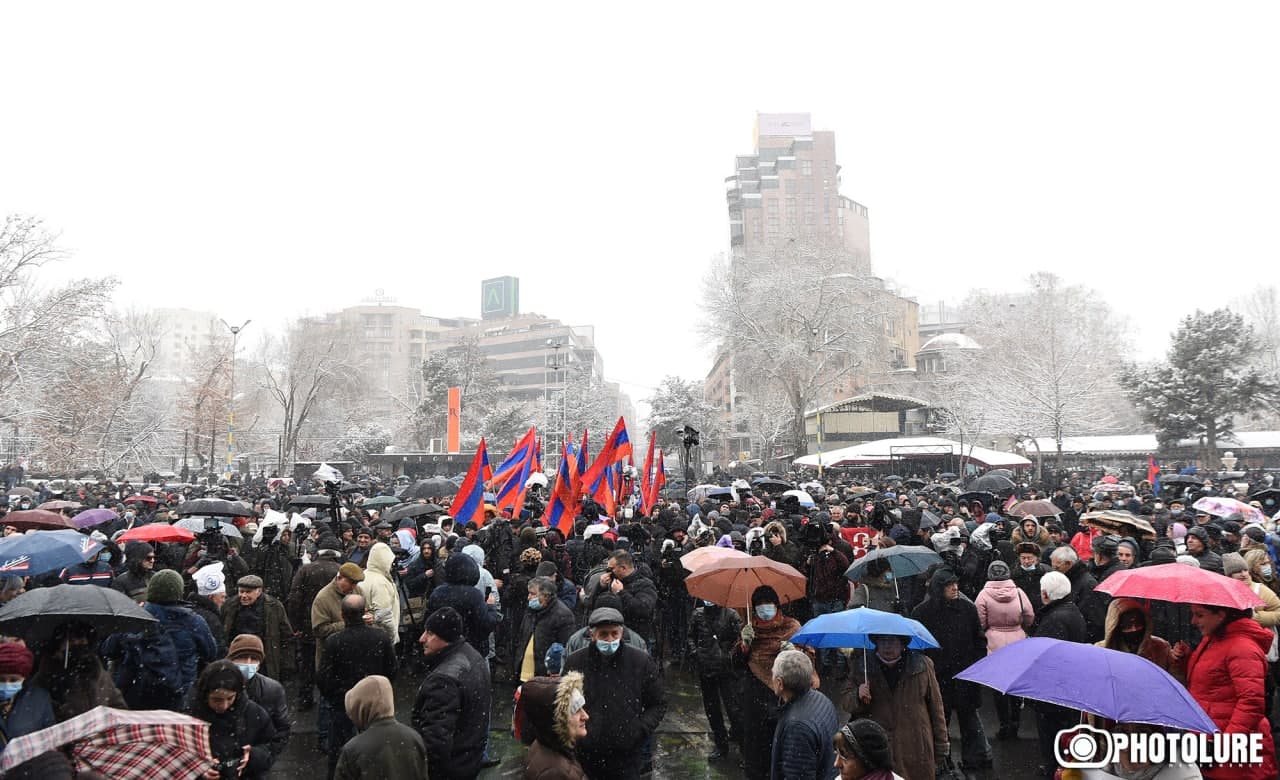 Протесты в Ереване против Путина